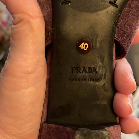 Prada plum slingbacks with kitten heel - Picture 5 of 6